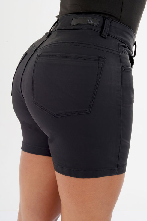 Short efecto cuero